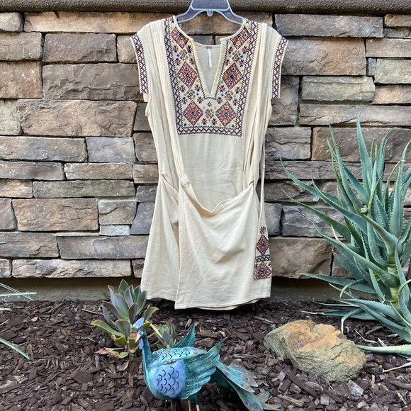 NWOT FREE PEOPLE RUNNING WILD WRAP DRESS - Picture 5 of 10